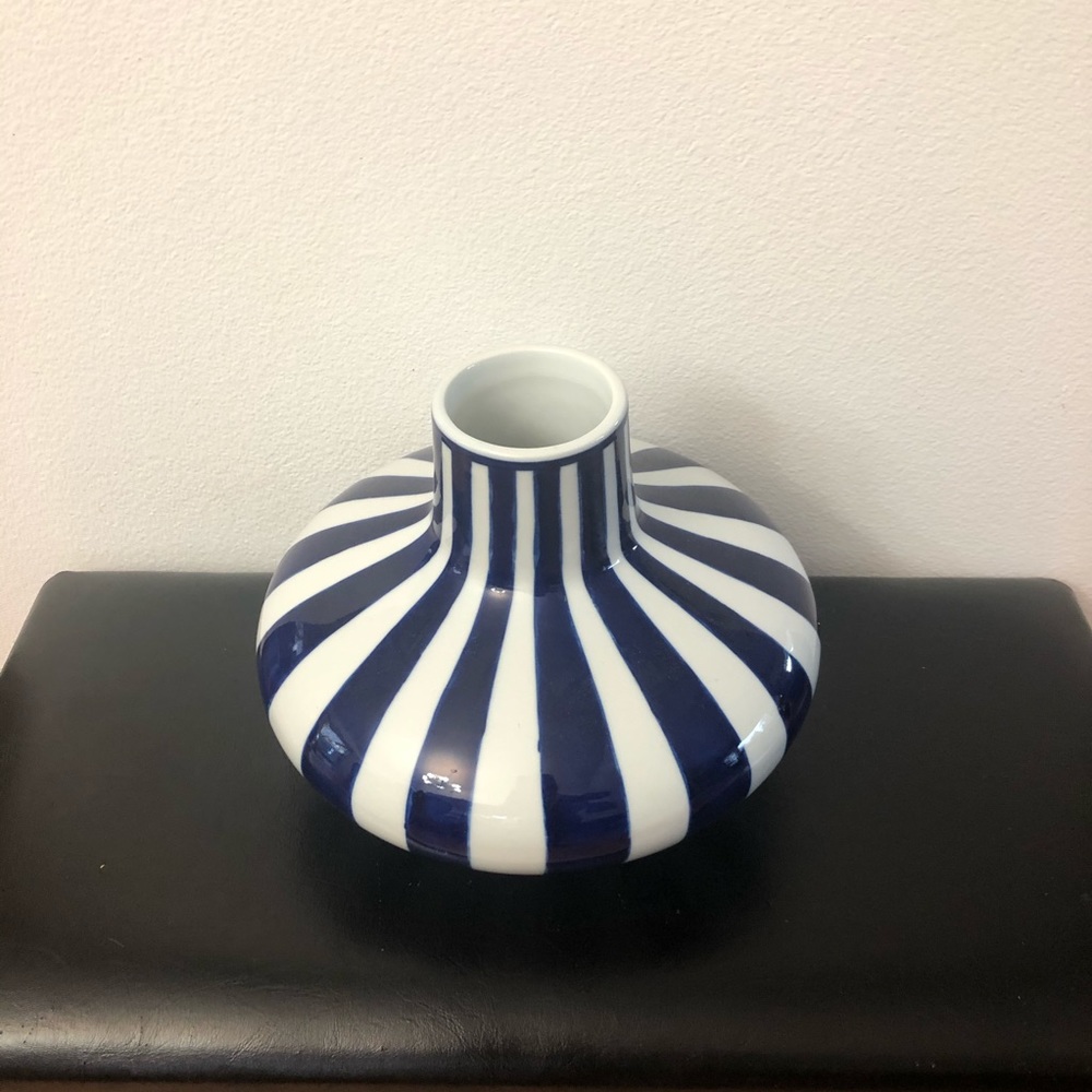 Vintage Decorative large Striped Blue and White Glass Flower Vase narrow top - Picture 2 of 7
